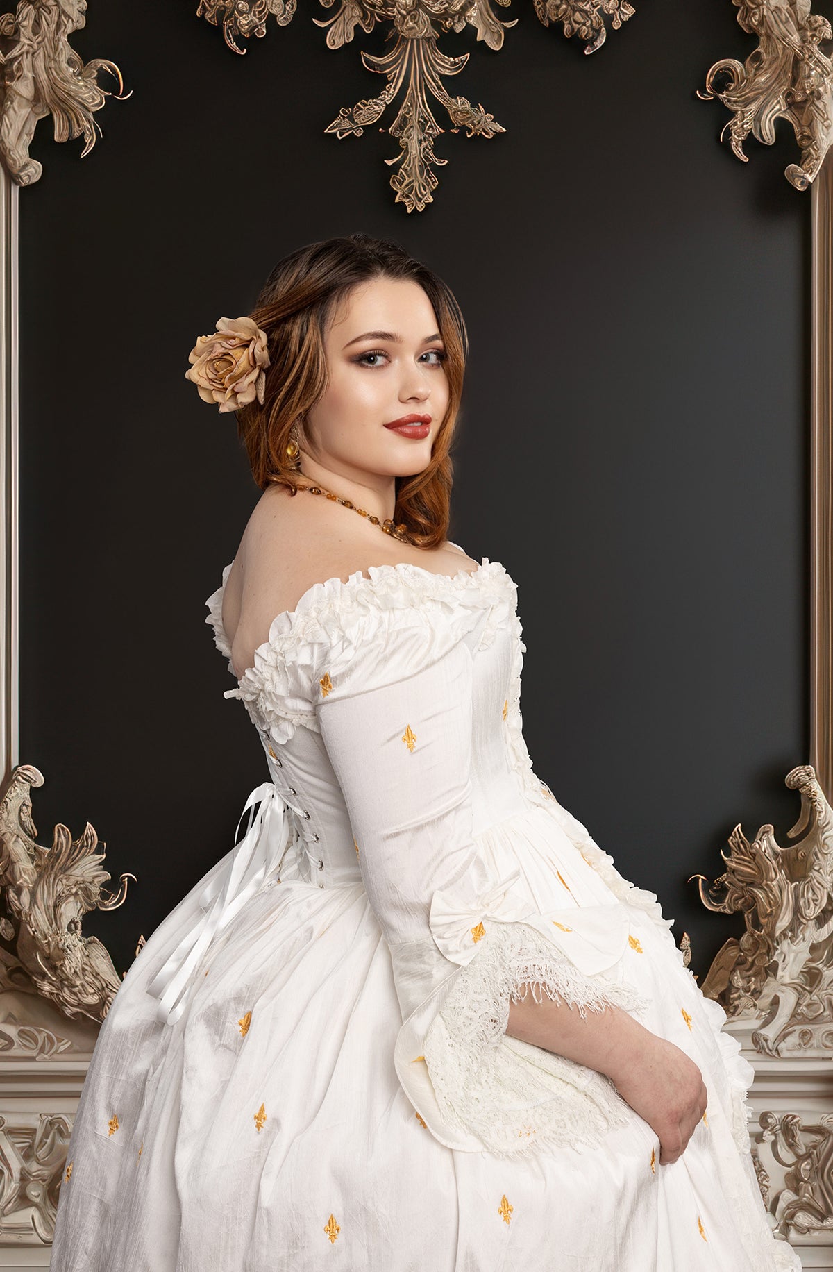 Fleur de lis bridal boutique online